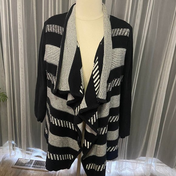 Torrid Striped Draped Open Front Sweater Cardigan Size 3 - Picture 4 of 6